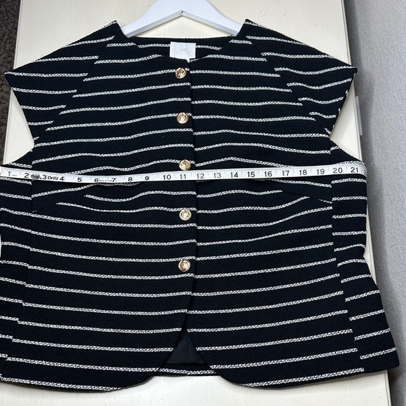 NWT H&M Black & White Striped Tweed Short Sleeve Button Front Top Blazer Size XL - Picture 14 of 15